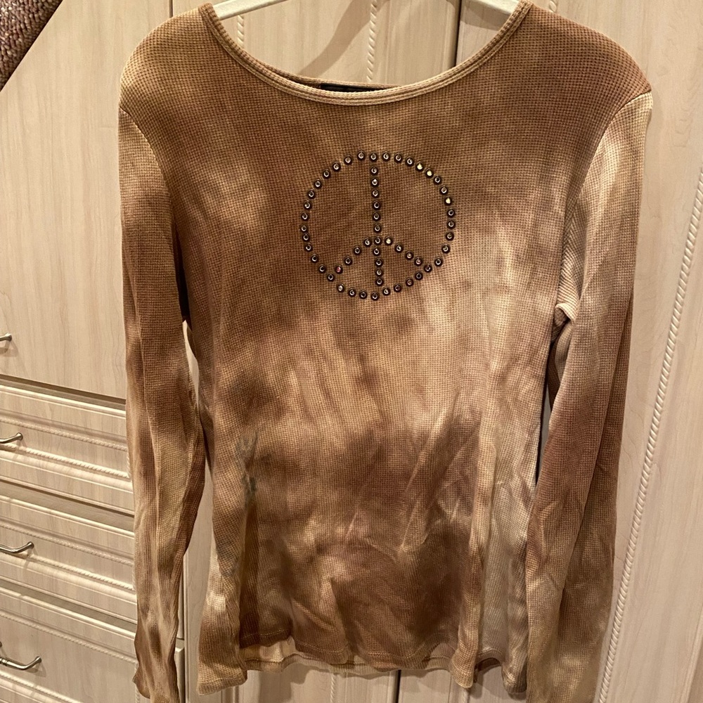 Gorgeous Brown Wash Shirt w Peace Sign